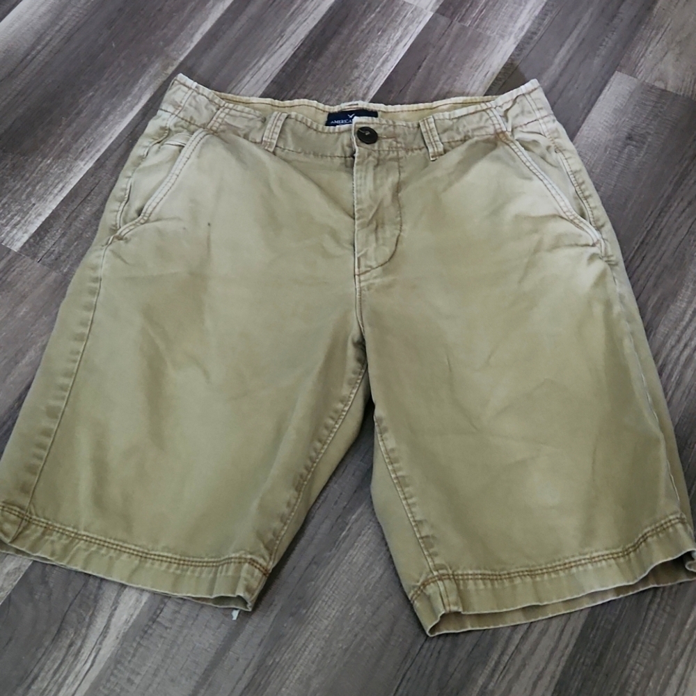 American Eagle Outfitters Khaki Shorts Size 28 SCHOOL UNIFORM
